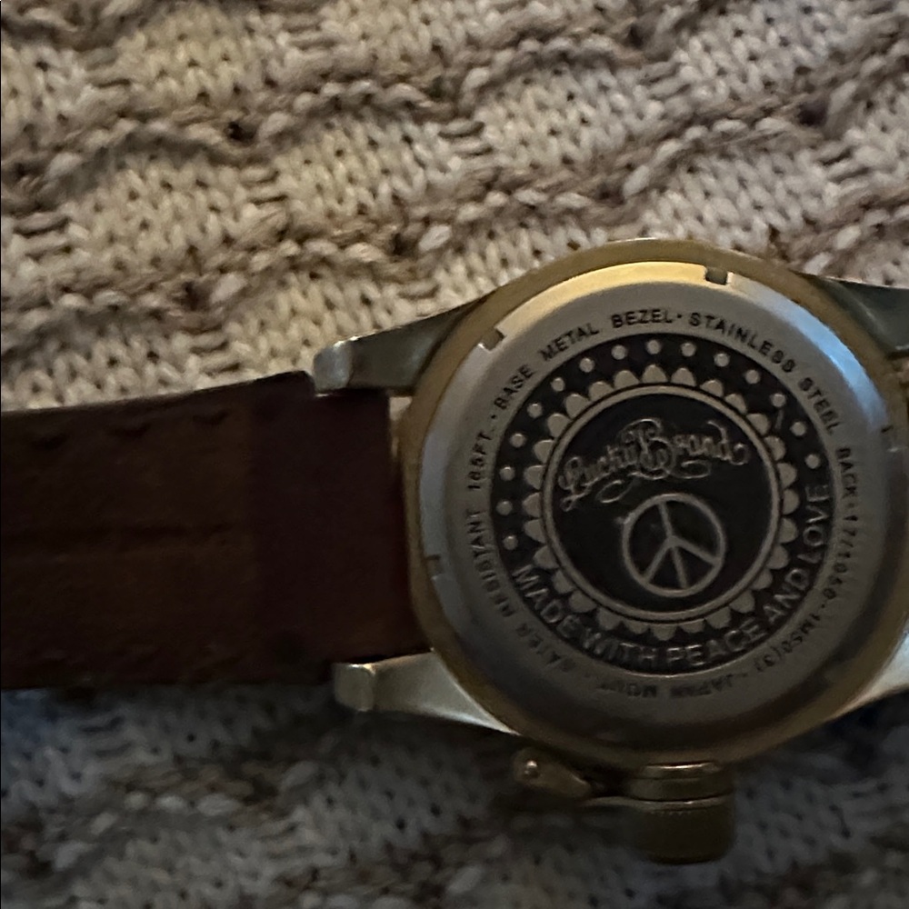 Lucky Brand Men’s antique Gold-Tone Watch - Picture 5 of 7